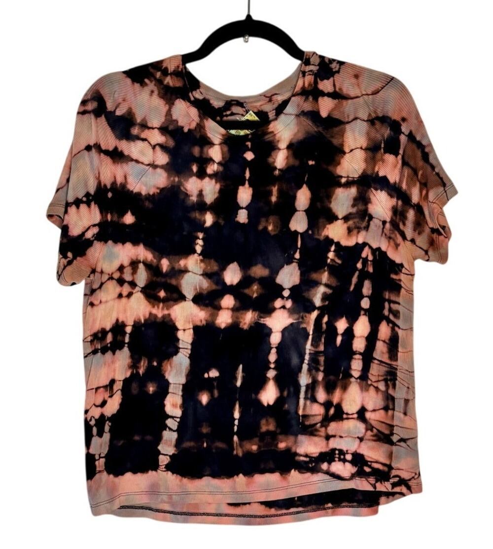 Reverse Tie Dye Rib Knit T-Shirt Navy Pink Size Medium Reworked Upcycled